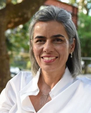 Adriana Couto Silva