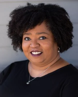 Aisha Holmes Thorn