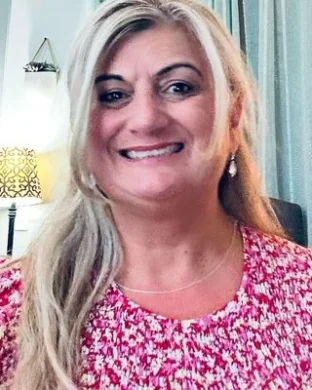 Amy Henderson