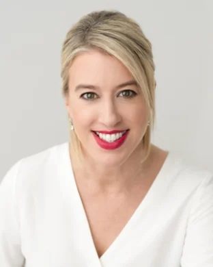 Angie M Oberhelman