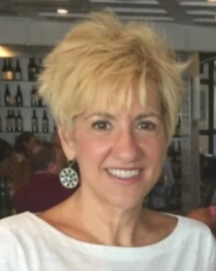 Carol J Pisani