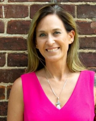 Casey L DeMunn