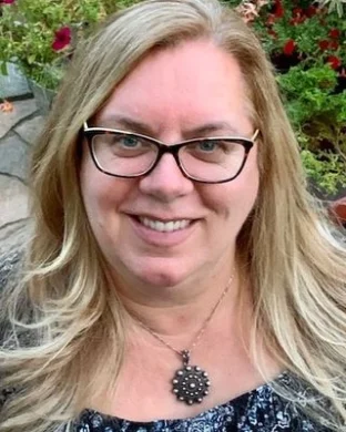 Cheryl R Rau
