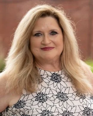 Cyndi Hollandbeck