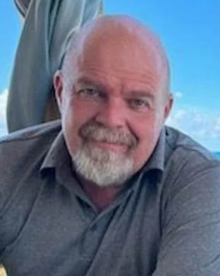 Daniel G Morris