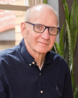 Douglas A Hoesch