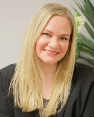 Dr. Carolina Tanzer