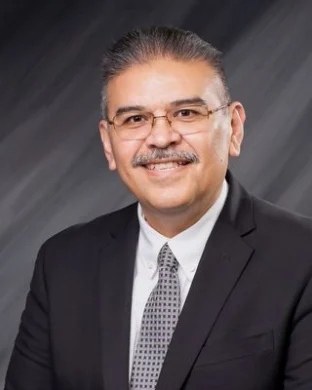 Dr. Gerardo Castillo