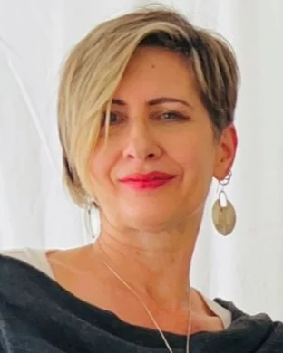 Dr. Julie Lesperance