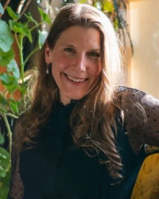 Dr. Karolyn W Seidl