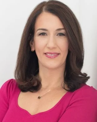 Dr. Larisa Wainer