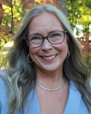 Dr. Lynn Luna Jones