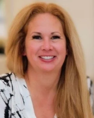Dr. Rachelle Hansen