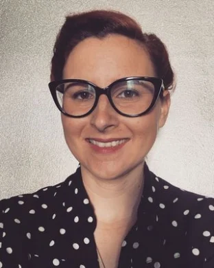 Dr. Victoria McCann (Frontline Therapy)