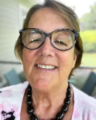 Eileen S Crawford