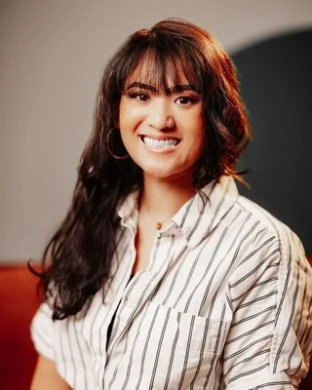 Elisha-Rio Pineda Apilado