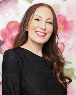 Eva Lazar