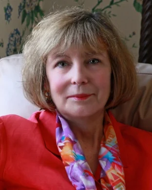 Gail E McMeekin