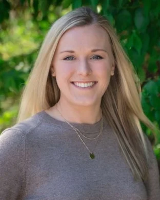 Kelly Hennebry