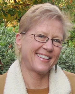 Laura “Lucy” Moore, LMFT