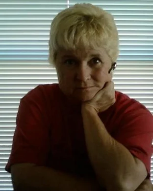 Linda L Schnaible