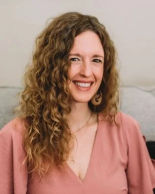 Lindsay K Kerr