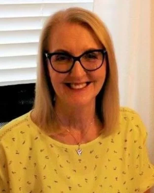 Lynette J McDonald