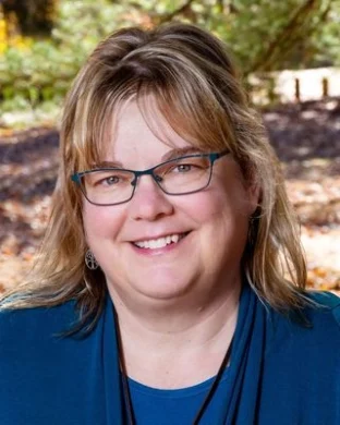 Michelle M Pellin