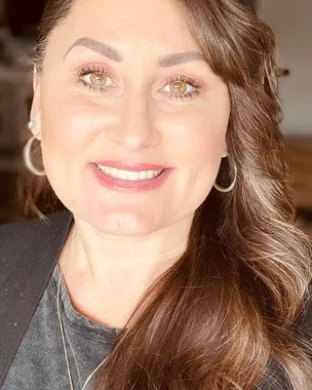 Monique J Maldonado