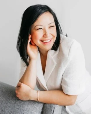 Naree Thao
