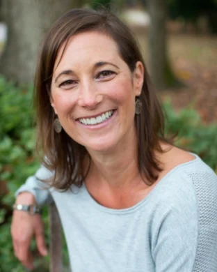 Nicole Hill