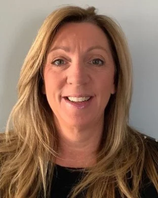 Patricia M Mainini