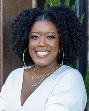 Quinandria Lee