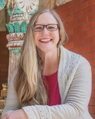 Roslynn Regnery