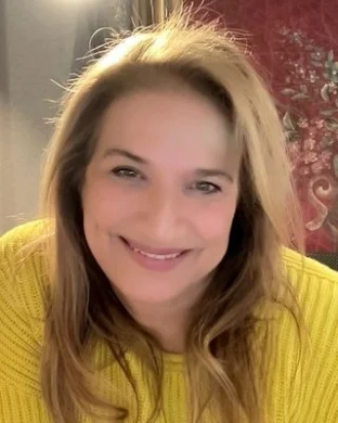 Roya Karbakhsh
