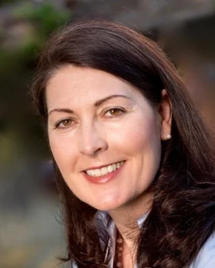 Sandra Constable