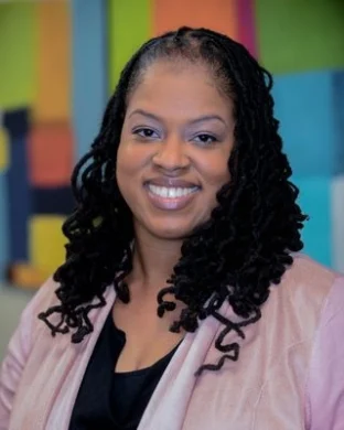 Shayla L Bullock