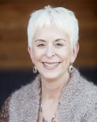 Stephanie Andrews