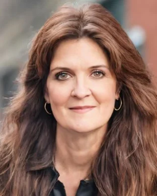 Stephanie P Williams