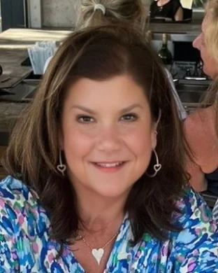 Suzanne M Donohue