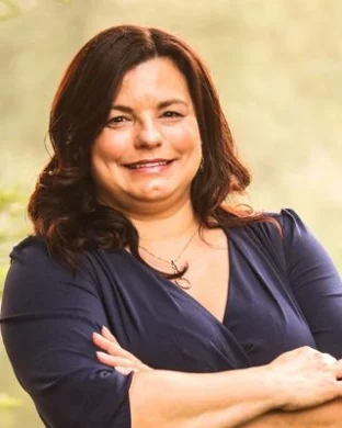 Theresa L Cicchetto