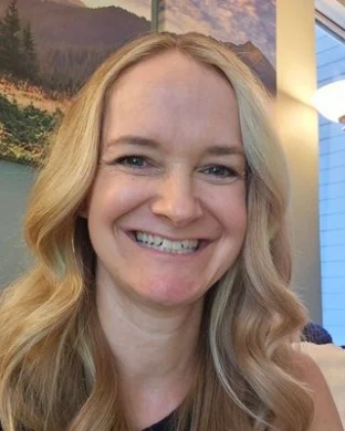 Tracey Peterson (Relationship Therapist)