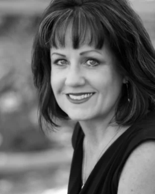 Tracy D Tacquard