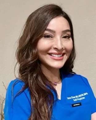 Uzma Khan