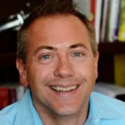 Daniel Bernhardt