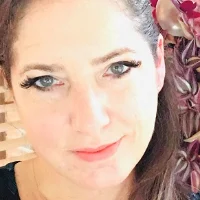 Dr. Karen Kearby