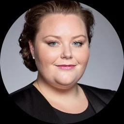 Laura Clarke