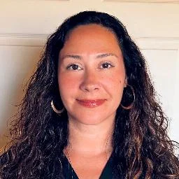 Valerie Ramirez Holcomb