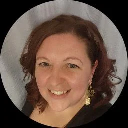 Holly Leach