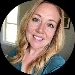 Kelli Pinion